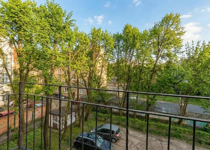 Compact With Balcony Nearby The Old Town By Renters Apartament Gdańsk