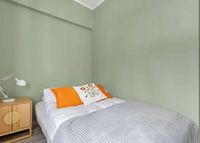 Lejlighed Compact With Balcony Nearby The Old Town By Renters