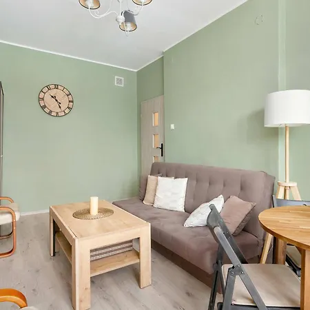 Compact With Balcony Nearby The Old Town By Renters Apartman *